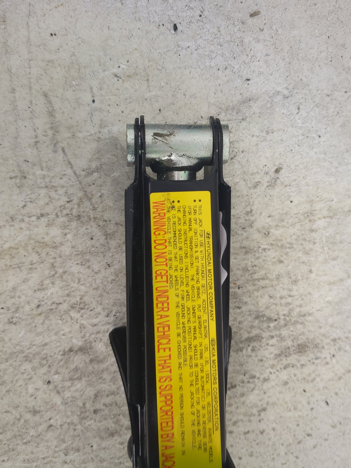 2013 Hyundai Accent Spare Scissor Car Jack - Oemusedautoparts1.com