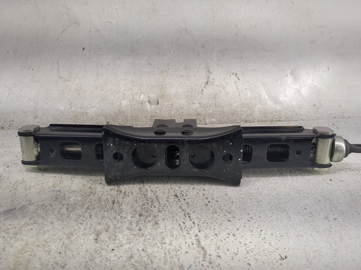 2013 Hyundai Accent Spare Scissor Car Jack - Oemusedautoparts1.com