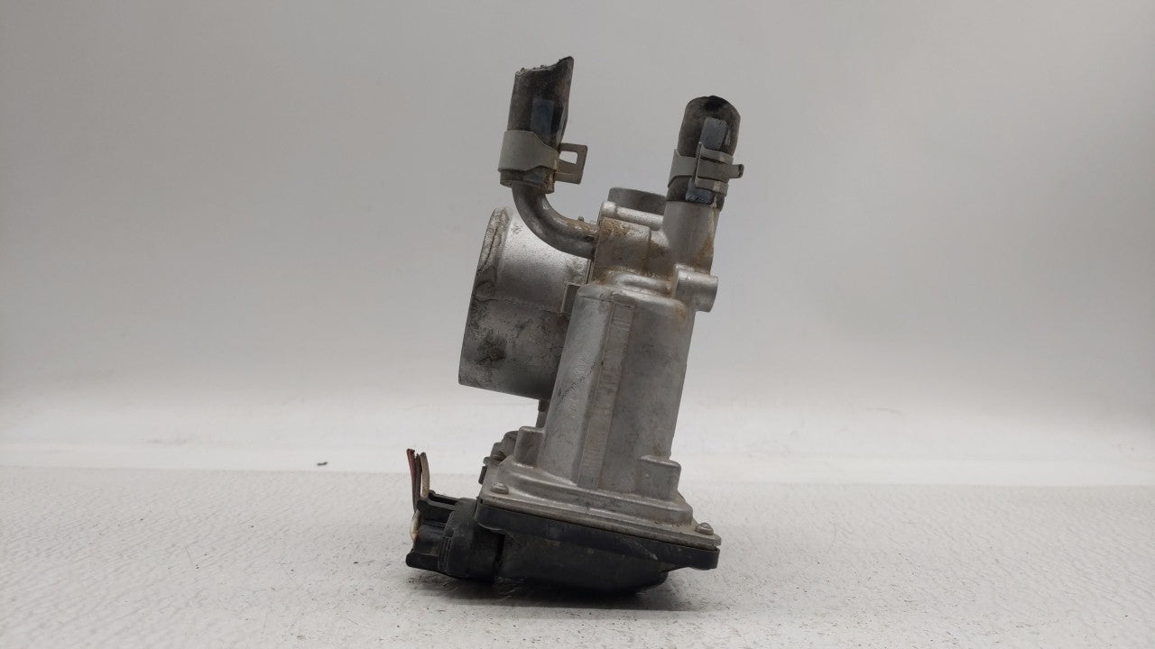 2012-2019 Hyundai Accent Throttle Body P/N:35100-2B300 Fits Fits 2012 2013 2014 2015 2016 2017 2018 2019 OEM Used Auto Parts