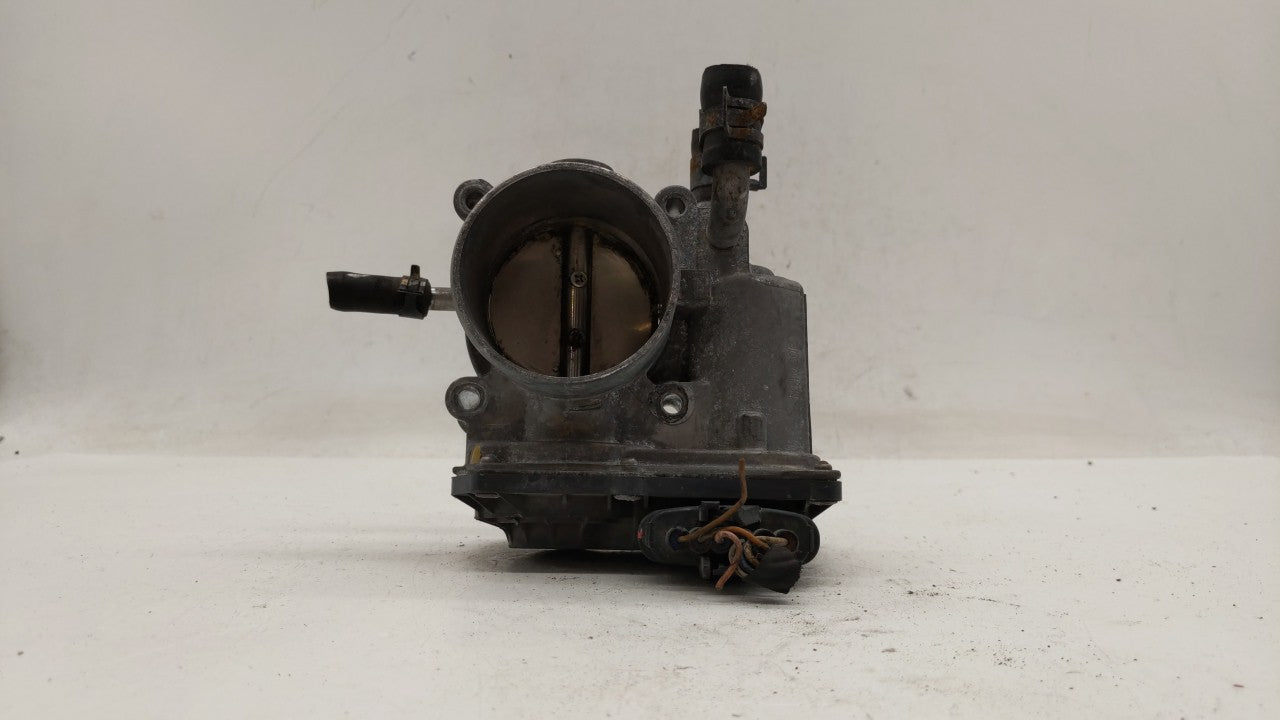 2012-2019 Hyundai Accent Throttle Body P/N:5302-1S02 35100-2B300 Fits Fits 2012 2013 2014 2015 2016 2017 2018 2019 OEM Used 