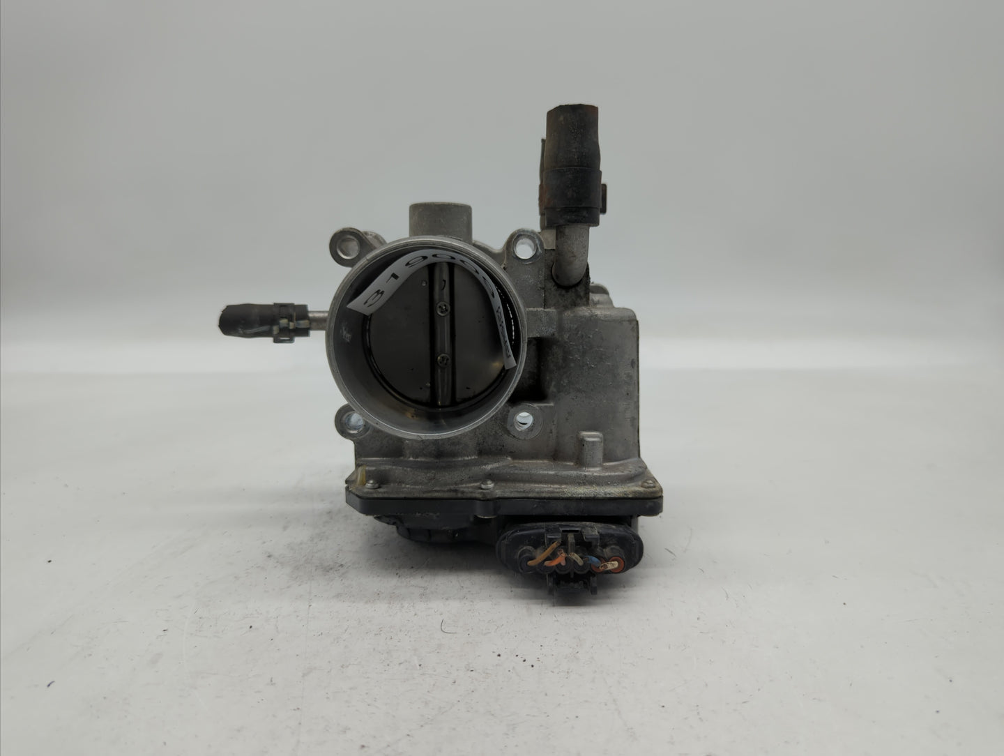 2012-2019 Hyundai Accent Throttle Body P/N:35100-2B310 5302-1S02, 35100-2B300 Fits Fits 2012 2013 2014 2015 2016 2017 2018 2
