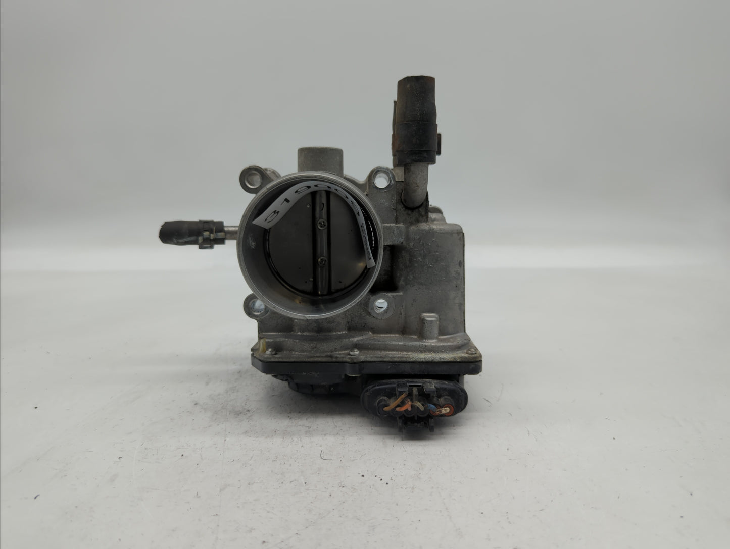 2012-2019 Hyundai Accent Throttle Body P/N:35100-2B310 5302-1S02, 35100-2B300 Fits Fits 2012 2013 2014 2015 2016 2017 2018 2