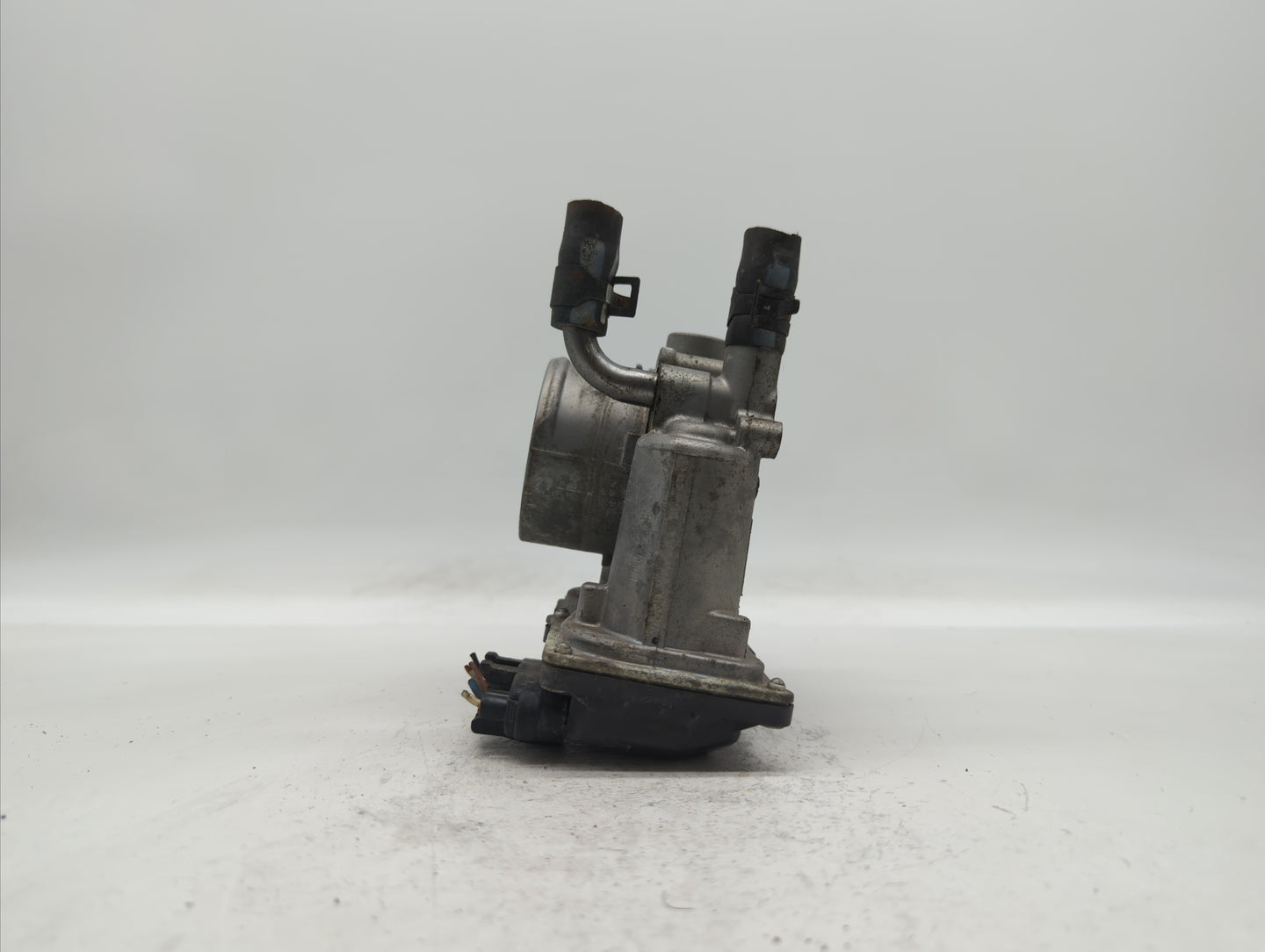 2012-2019 Hyundai Accent Throttle Body P/N:35100-2B310 5302-1S02, 35100-2B300 Fits Fits 2012 2013 2014 2015 2016 2017 2018 2