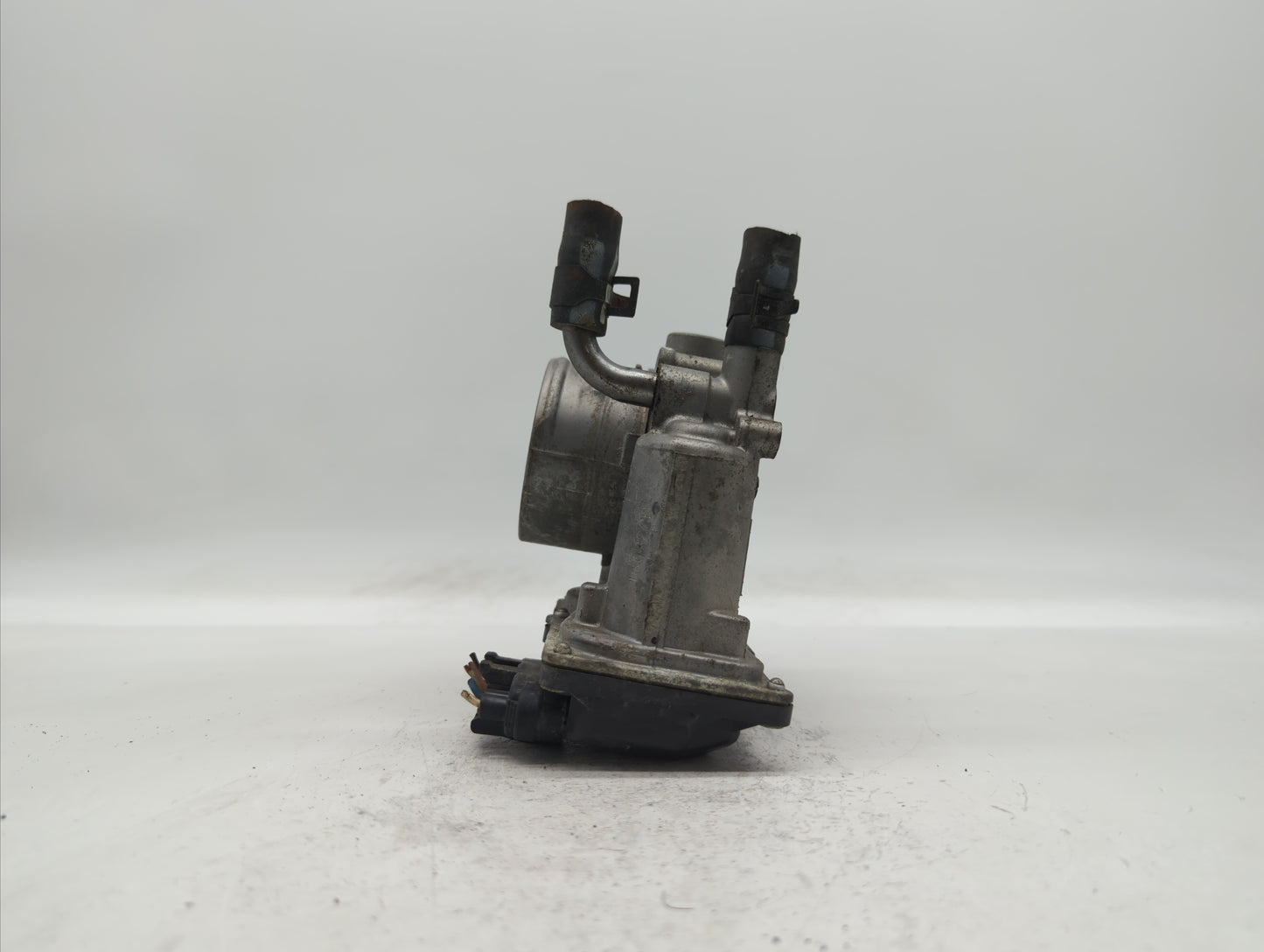 2012-2019 Hyundai Accent Throttle Body P/N:35100-2B310 5302-1S02, 35100-2B300 Fits Fits 2012 2013 2014 2015 2016 2017 2018 2