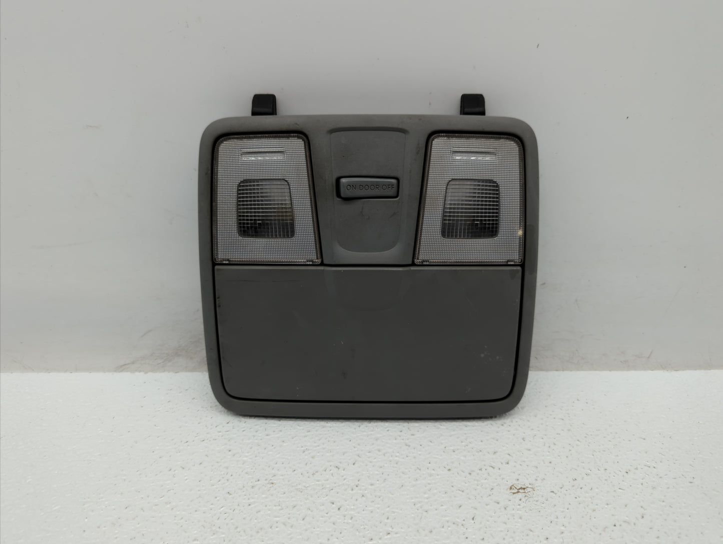 2012-2017 Hyundai Accent Overhead Console W/rear Climate Control - Oemusedautoparts1.com