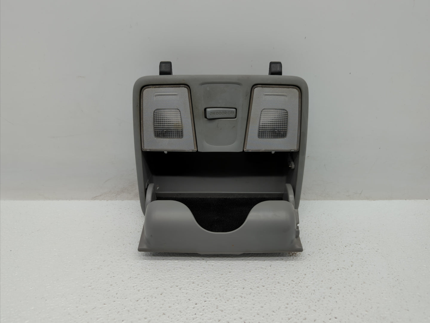 2012-2017 Hyundai Accent Overhead Console W/rear Climate Control - Oemusedautoparts1.com