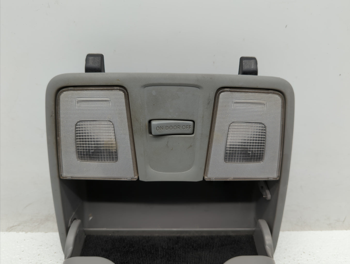 2012-2017 Hyundai Accent Overhead Console W/rear Climate Control - Oemusedautoparts1.com