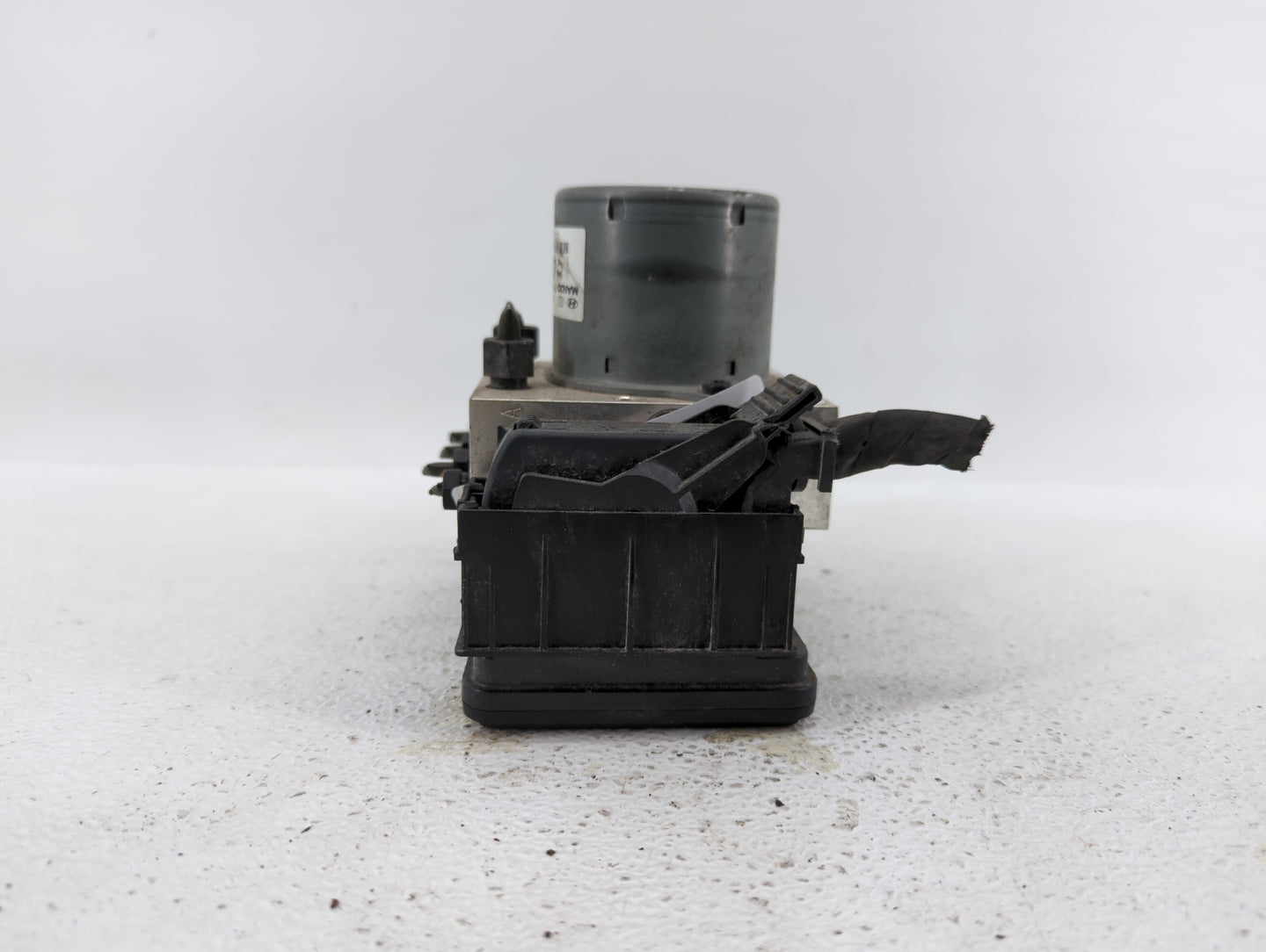 2012-2013 Hyundai Accent ABS Pump Control Module Replacement P/N:58920-1R450 58920-1R400 Fits Fits 2012 2013 OEM Used Auto P