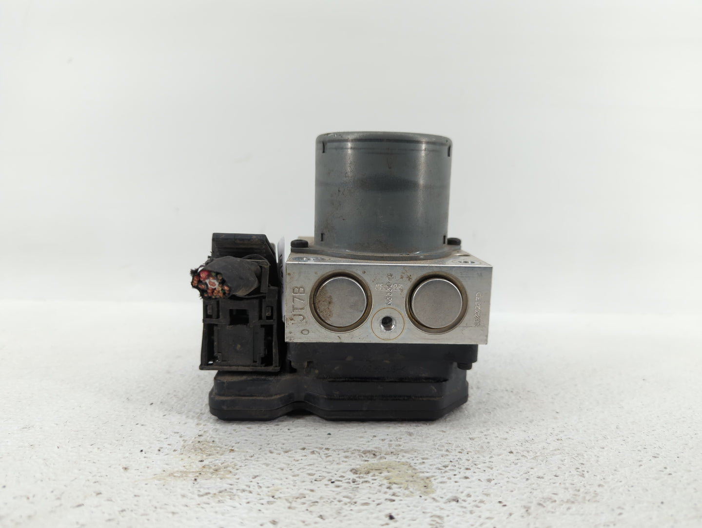 2012-2013 Hyundai Accent ABS Pump Control Module Replacement P/N:58920-1R450 58920-1R400 Fits Fits 2012 2013 OEM Used Auto P