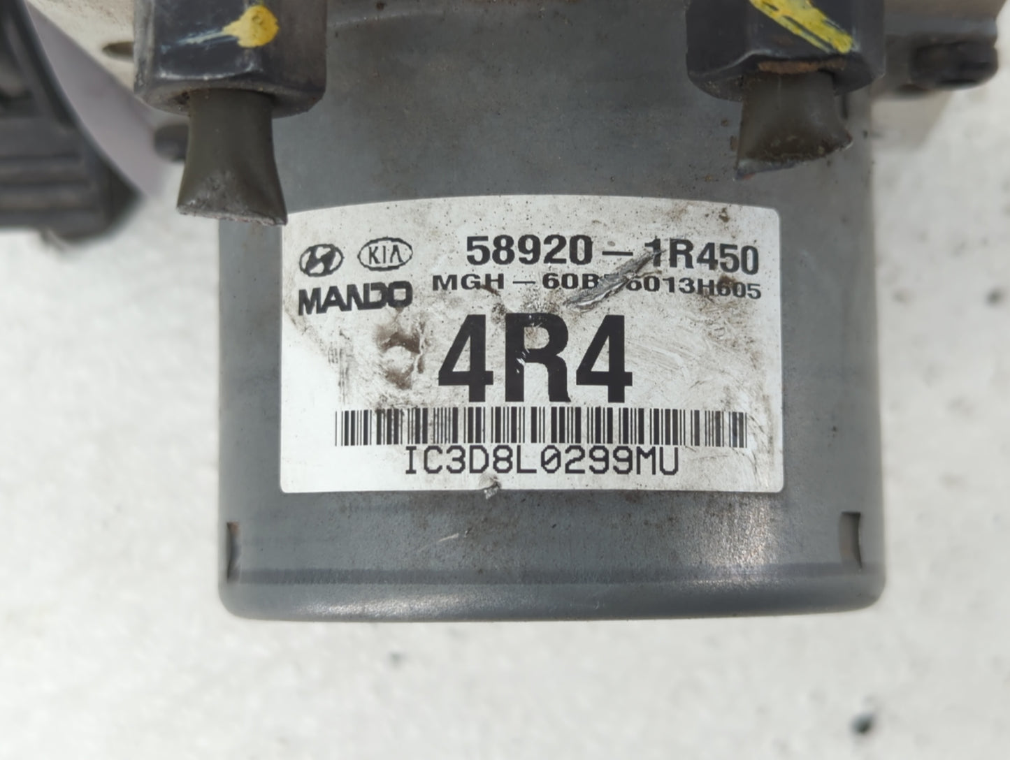 2012-2013 Hyundai Accent ABS Pump Control Module Replacement P/N:58920-1R450 58920-1R400 Fits Fits 2012 2013 OEM Used Auto P