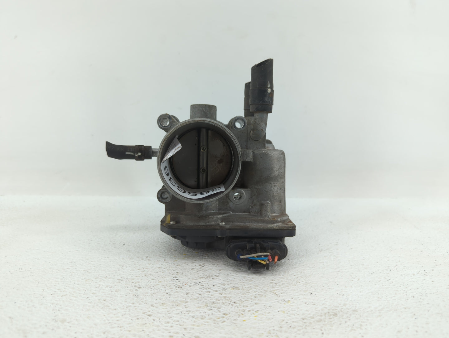 2012-2019 Hyundai Accent Throttle Body P/N:35100-2B300 Fits Fits 2012 2013 2014 2015 2016 2017 2018 2019 OEM Used Auto Parts