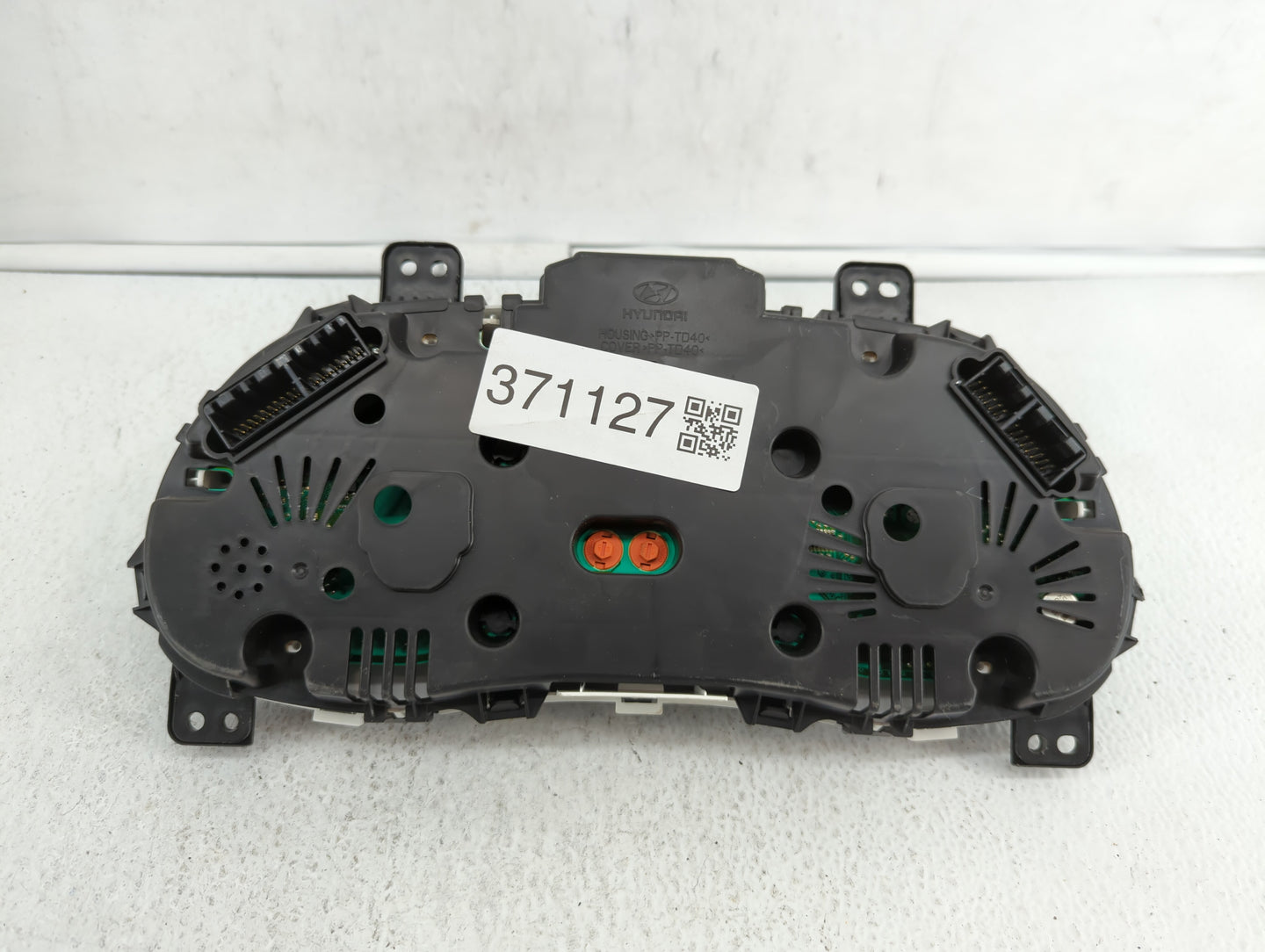 2012-2013 Hyundai Accent Instrument Cluster Speedometer Gauges P/N:94001-1R030 94001- 1R03012E30 Fits Fits 2012 2013 OEM Use