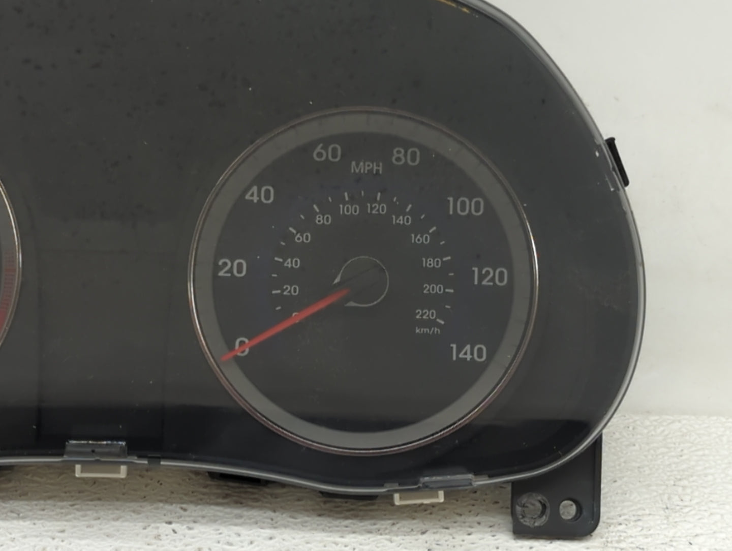 2012-2013 Hyundai Accent Instrument Cluster Speedometer Gauges P/N:94001-1R000 94001-1R010 Fits Fits 2012 2013 OEM Used Auto
