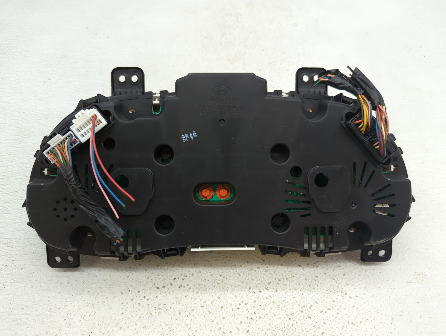 2012-2013 Hyundai Accent Instrument Cluster Speedometer Gauges P/N:94001-1R000 94001-1R010 Fits Fits 2012 2013 OEM Used Auto