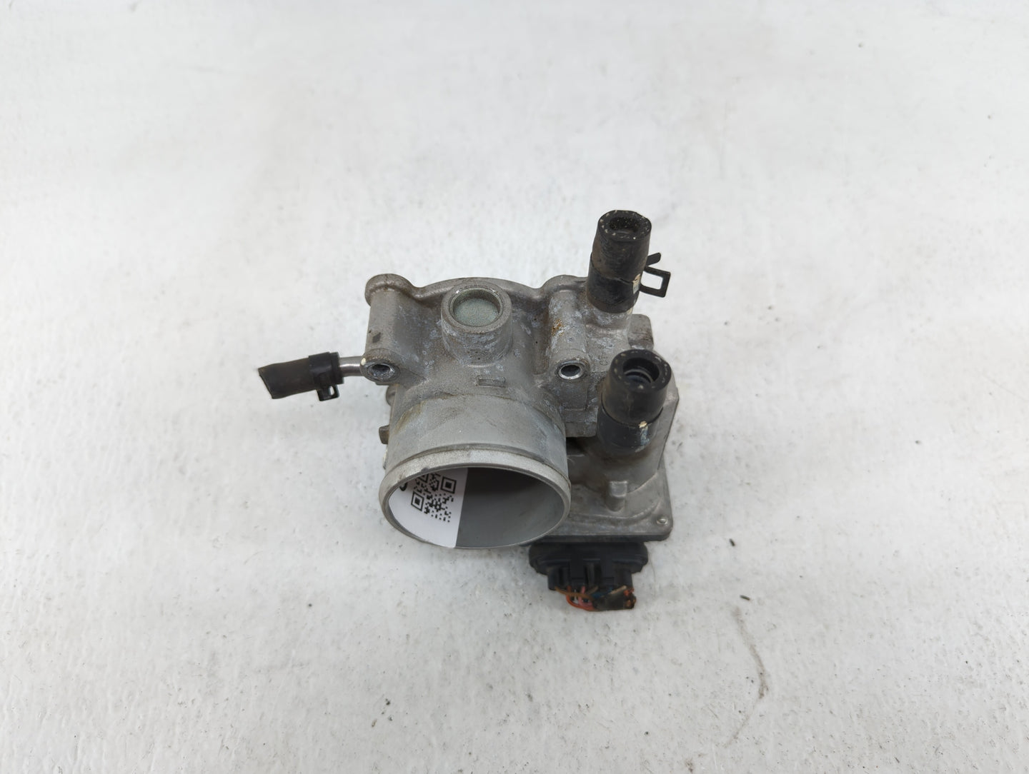 2012-2019 Hyundai Accent Throttle Body P/N:35100-2B300 Fits Fits 2012 2013 2014 2015 2016 2017 2018 2019 OEM Used Auto Parts