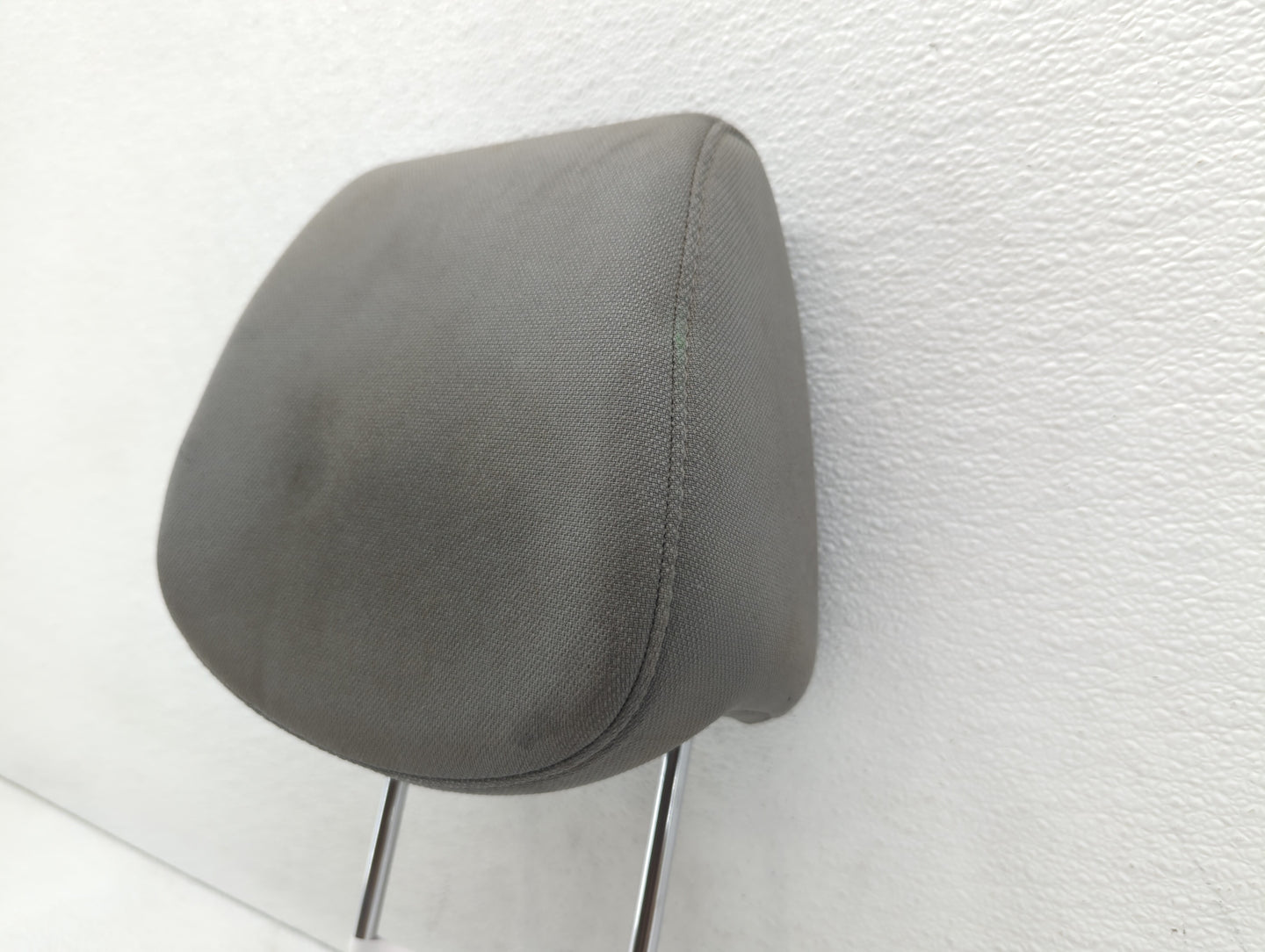 2012-2014 Hyundai Accent Headrest Head Rest Front Driver Passenger Seat - Oemusedautoparts1.com