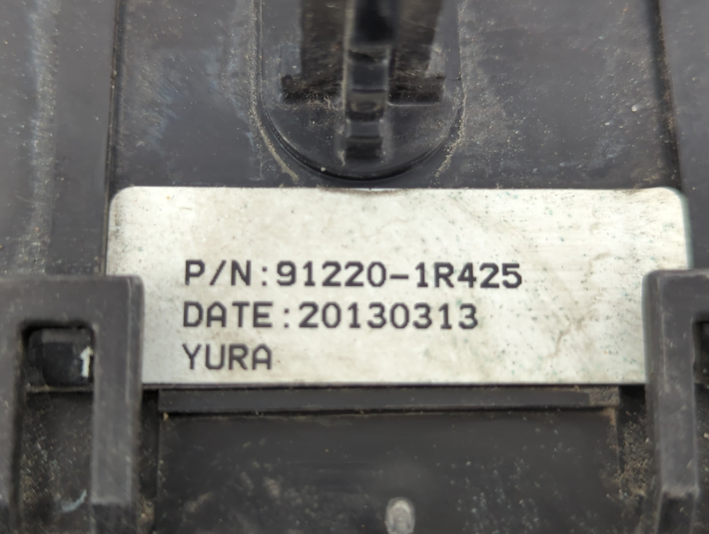 2013-2014 Hyundai Accent Fusebox Fuse Box Panel Relay Module P/N:91220-1R425 91220-1R767, 91220-1R465 Fits Fits 2013 2014 OE