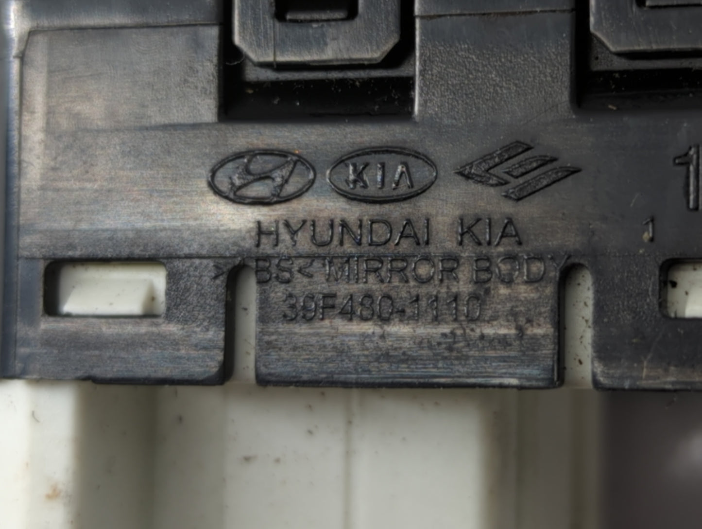 2012-2017 Hyundai Accent Master Power Window Switch Replacement Driver Side Left P/N:39F480-1110 Fits OEM Used Auto Parts - 