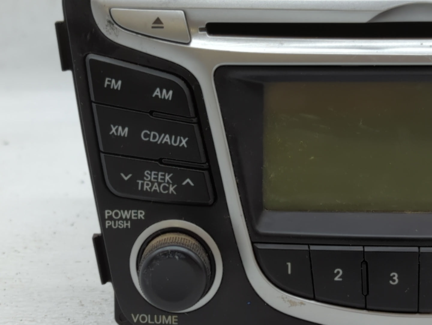 Hyundai Accent Am Fm Cd Player Radio Receiver - Oemusedautoparts1.com