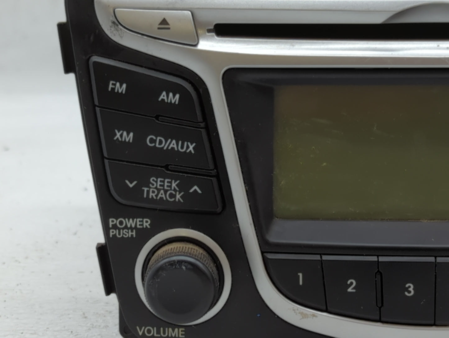 Hyundai Accent Am Fm Cd Player Radio Receiver - Oemusedautoparts1.com