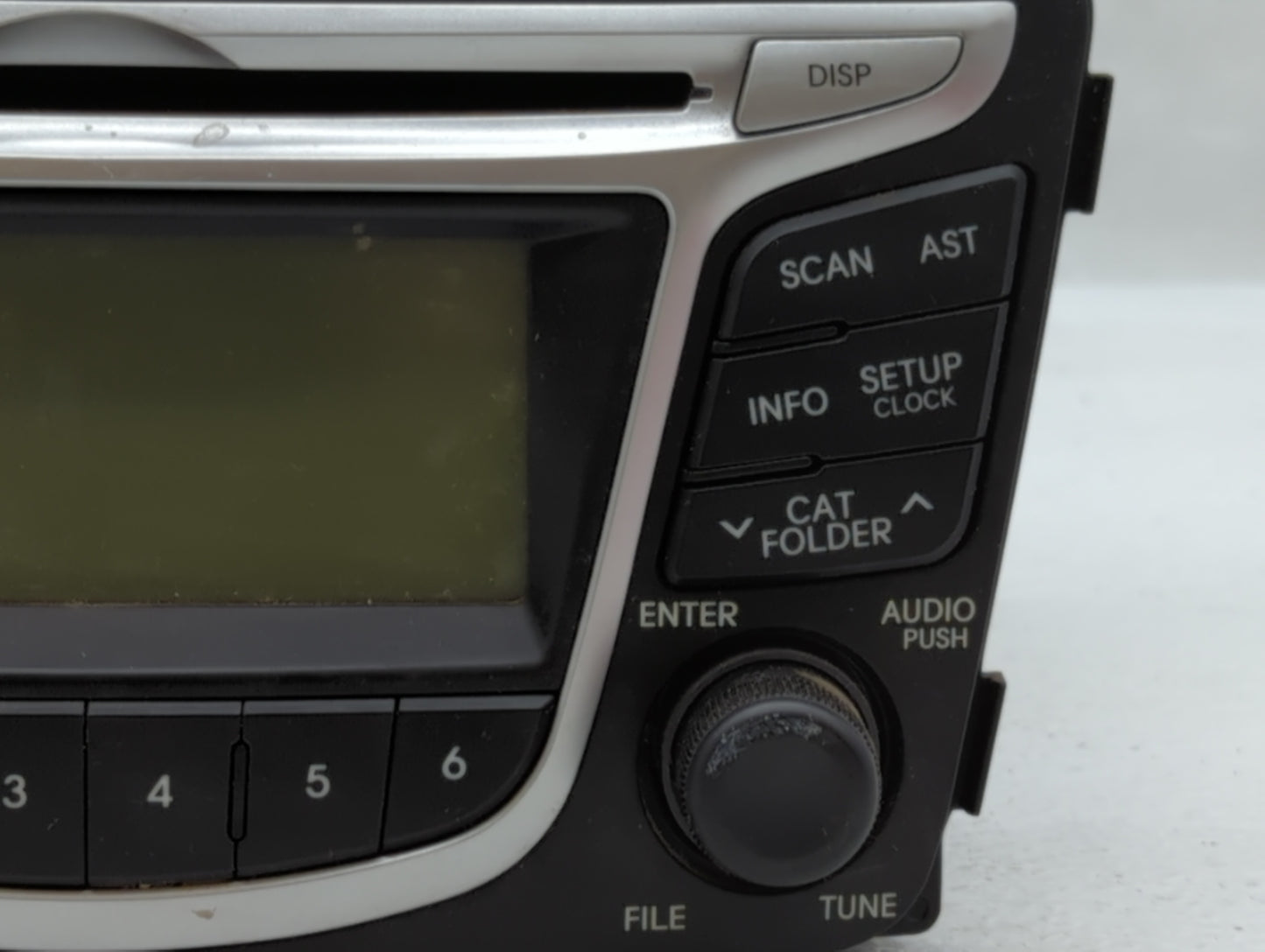 Hyundai Accent Am Fm Cd Player Radio Receiver - Oemusedautoparts1.com