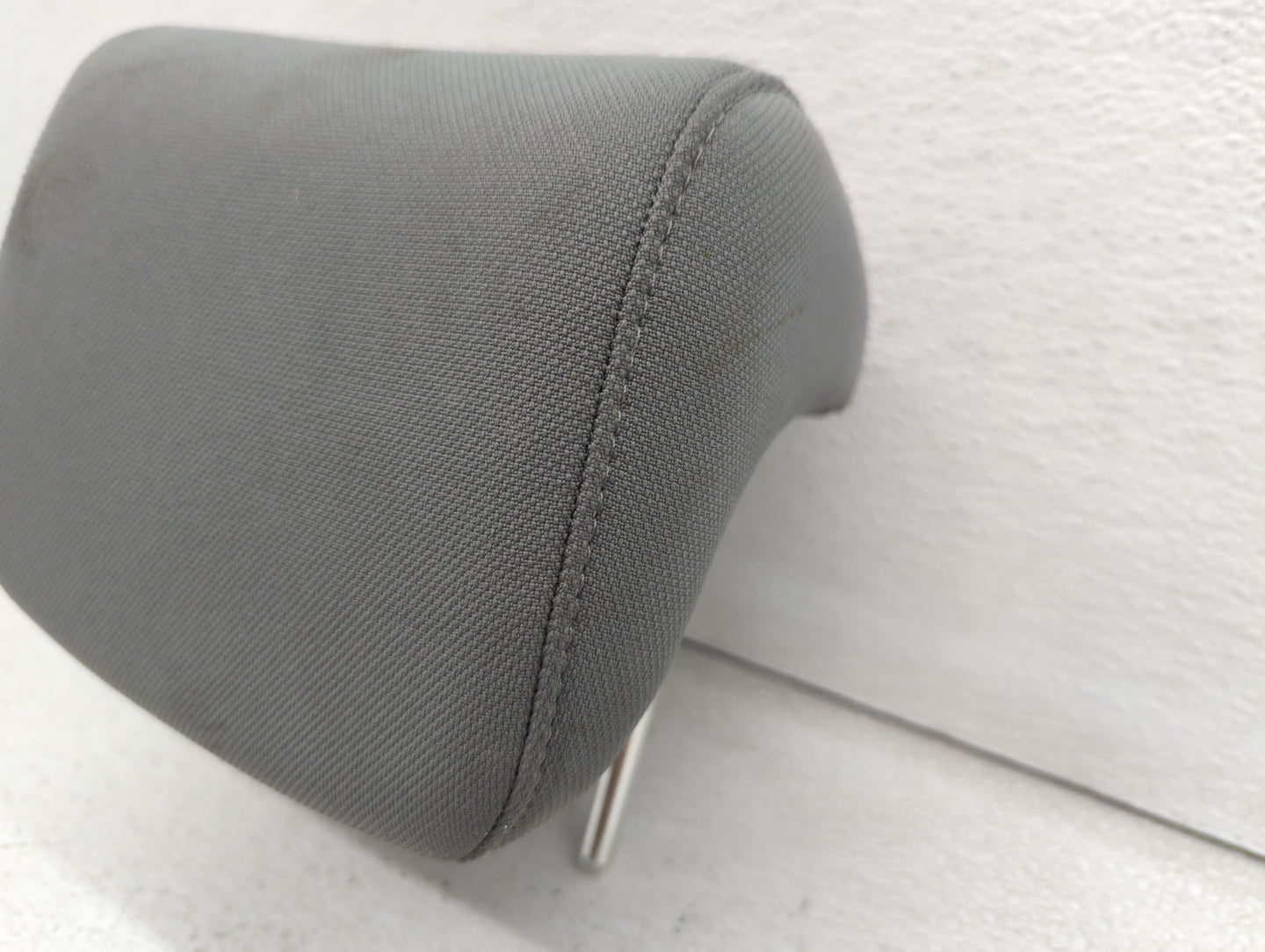 2012-2014 Hyundai Accent Headrest Head Rest Front Driver Passenger Seat - Oemusedautoparts1.com