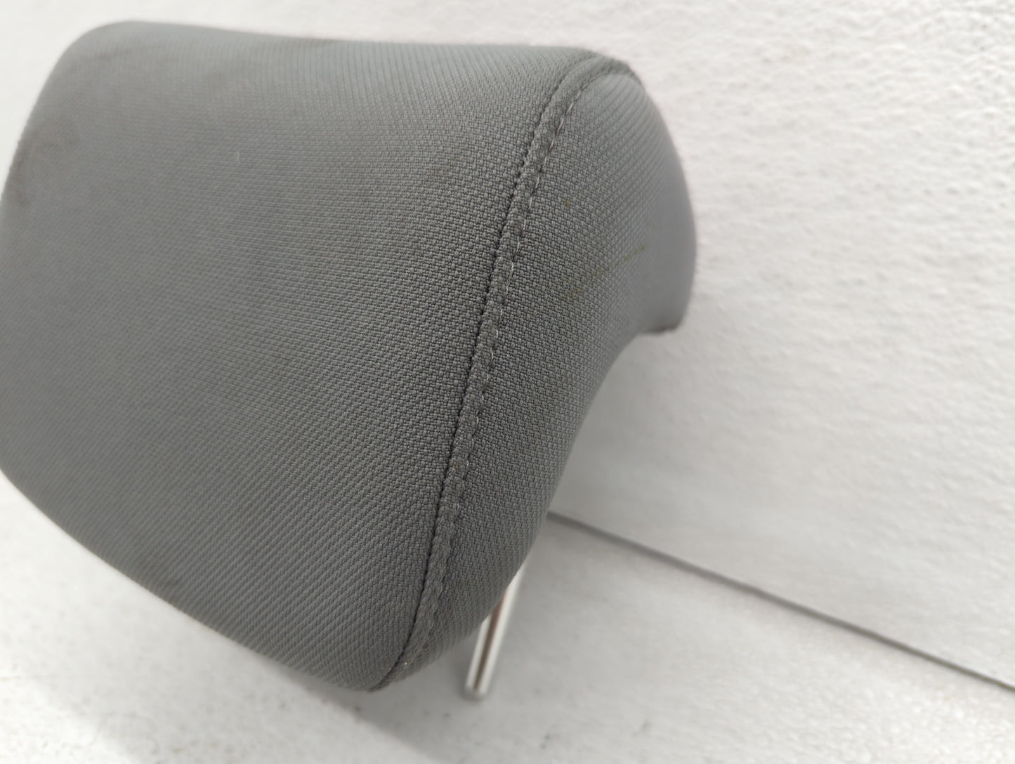 2012-2014 Hyundai Accent Headrest Head Rest Front Driver Passenger Seat - Oemusedautoparts1.com