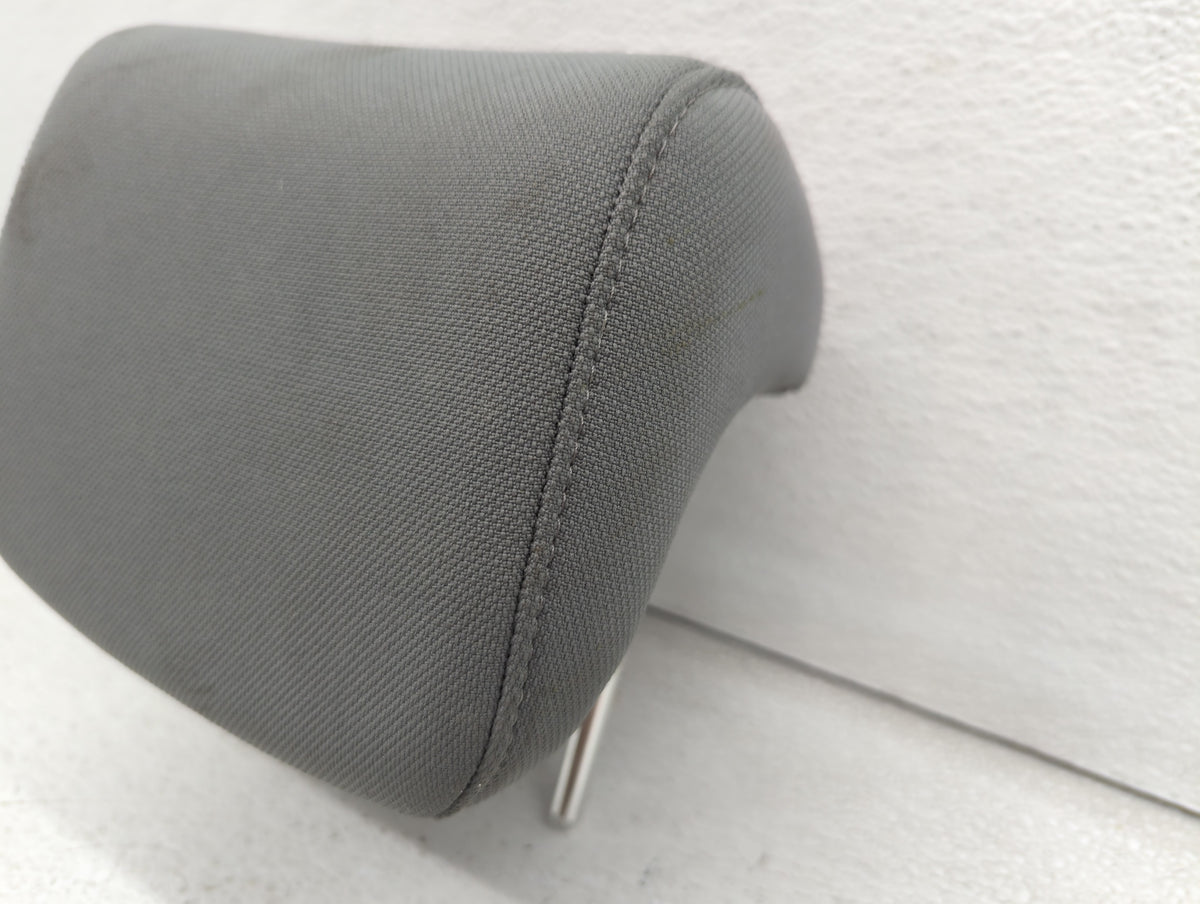 2013 Hyundai Accent Headrest Head Rest Rear Center Seat Grey 564523 - Oemusedautoparts1.com