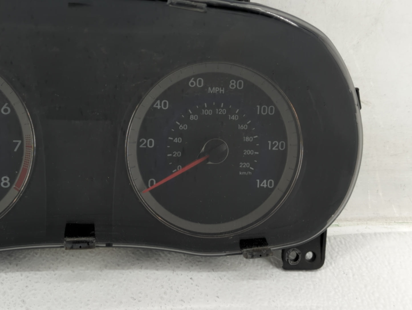 2012-2014 Hyundai Accent Instrument Cluster Speedometer Gauges P/N:94001-1R000 Fits Fits 2012 2013 2014 OEM Used Auto Parts 