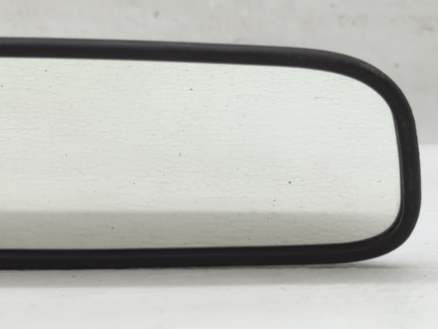 2012-2017 Hyundai Accent Interior Rear View Mirror Replacement OEM P/N:E4012143 Fits OEM Used Auto Parts - Oemusedautoparts1
