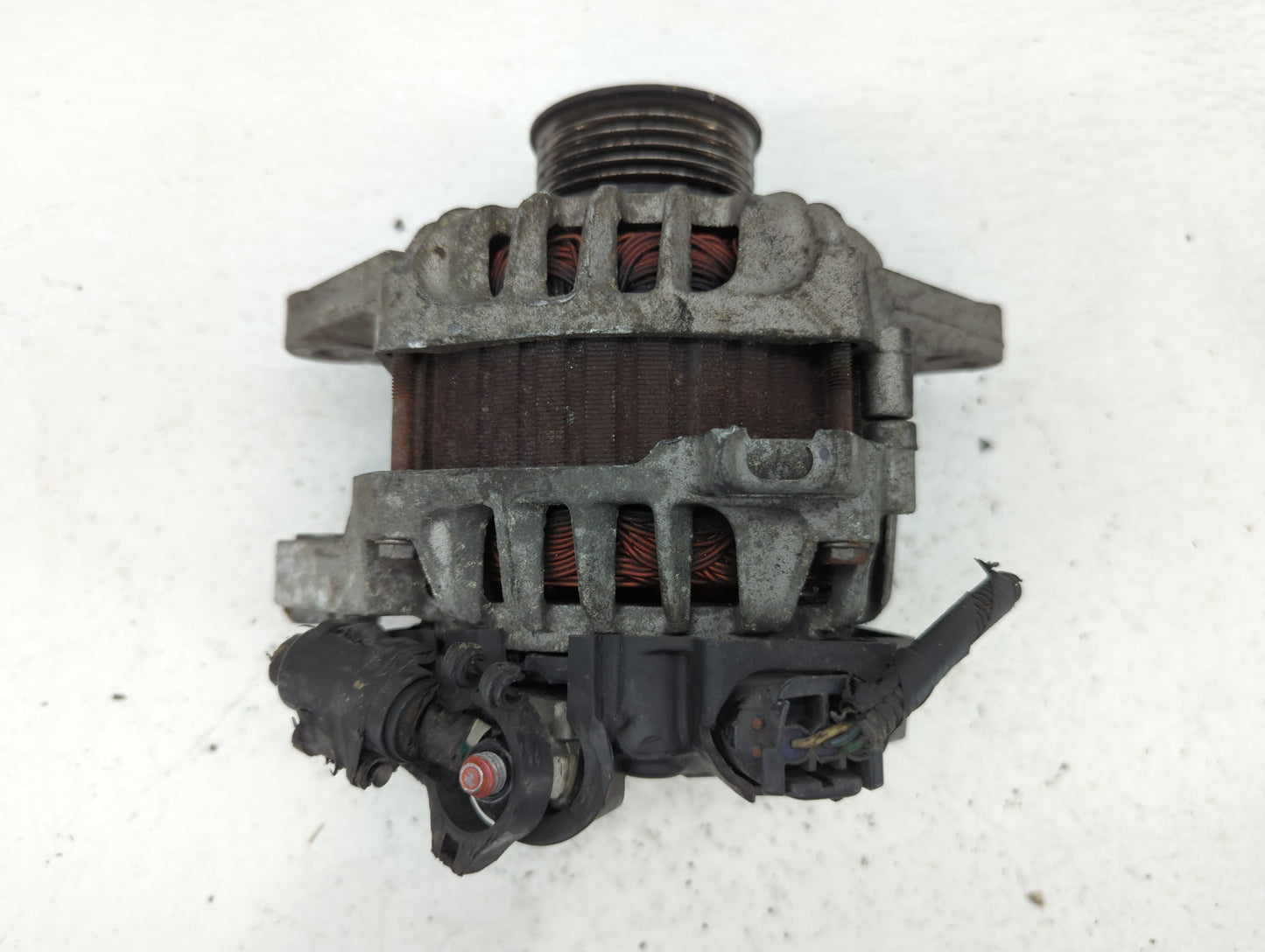 2012-2014 Hyundai Accent Alternator Replacement Generator Charging Assembly Engine OEM P/N:2607372 37300-2B300 Fits OEM Used