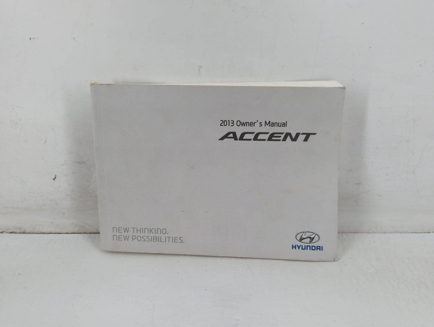 2013 Hyundai Accent Owners Manual Book Guide P/N:D1RO-EU35H OEM Used Auto Parts - Oemusedautoparts1.com