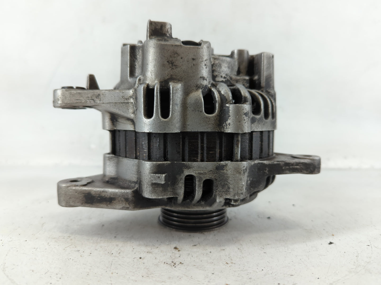 2012-2014 Hyundai Accent Alternator Replacement Generator Charging Assembly Engine OEM Fits Fits 2012 2013 2014 2015 2016 20