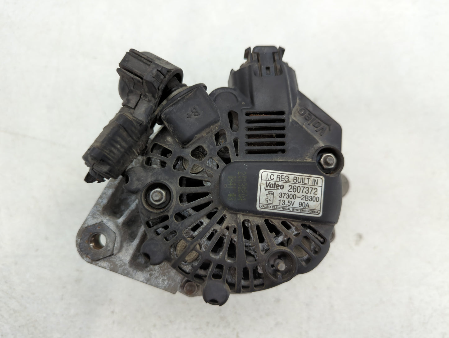 2012-2014 Hyundai Accent Alternator Replacement Generator Charging Assembly Engine OEM P/N:37300-2B300 2607372 Fits OEM Used