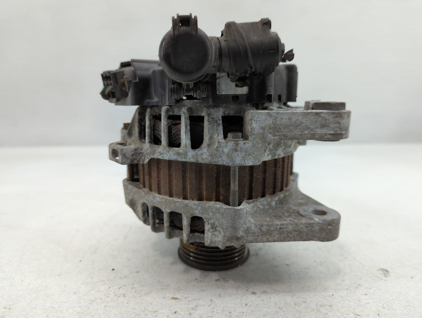 2012-2014 Hyundai Accent Alternator Replacement Generator Charging Assembly Engine OEM P/N:37300-2B300 2607372 Fits OEM Used