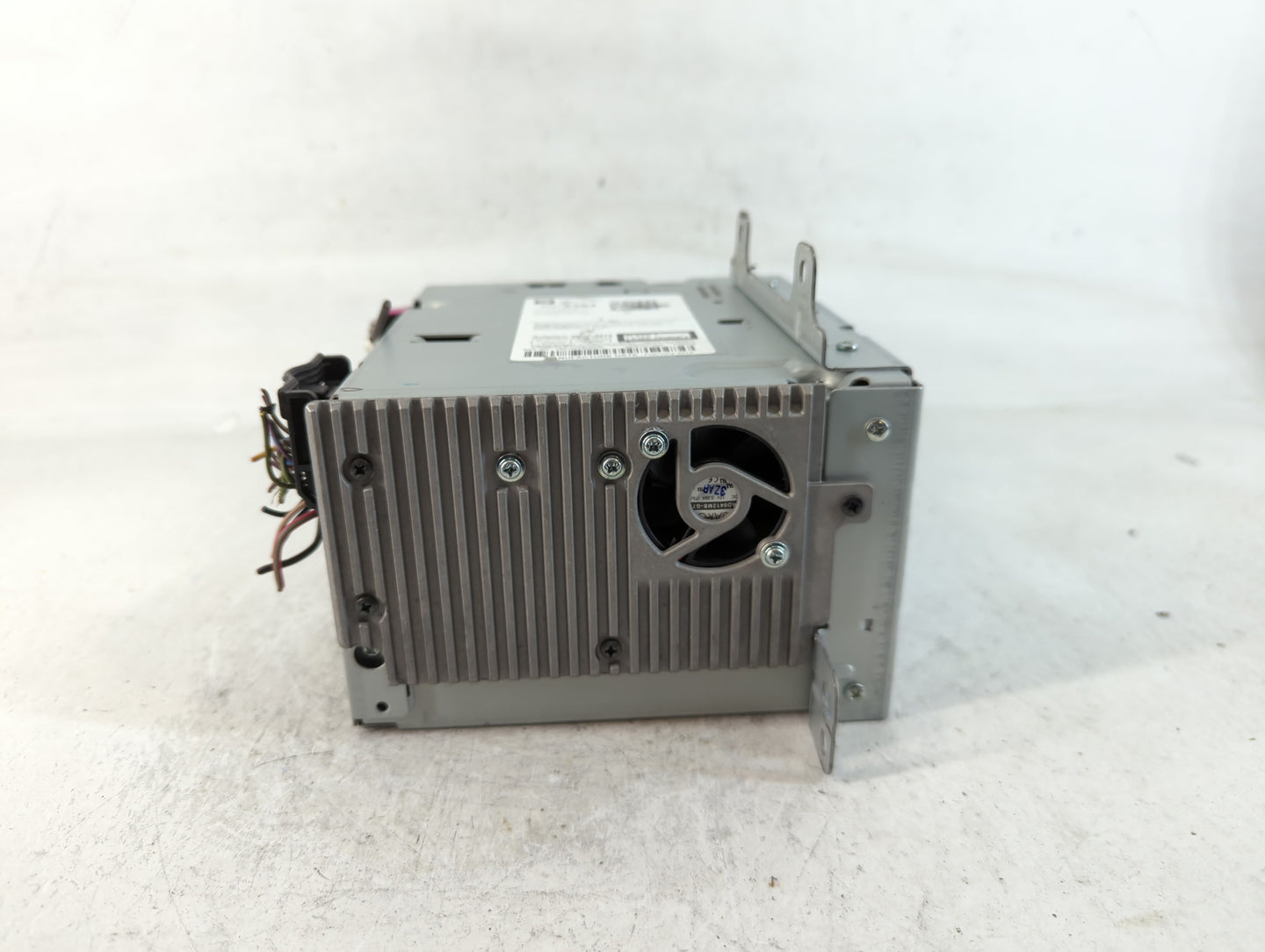 2012-2013 Hyundai Accent Radio AM FM Cd Player Receiver Replacement P/N:22976364 Fits Fits 2012 2013 OEM Used Auto Parts - O