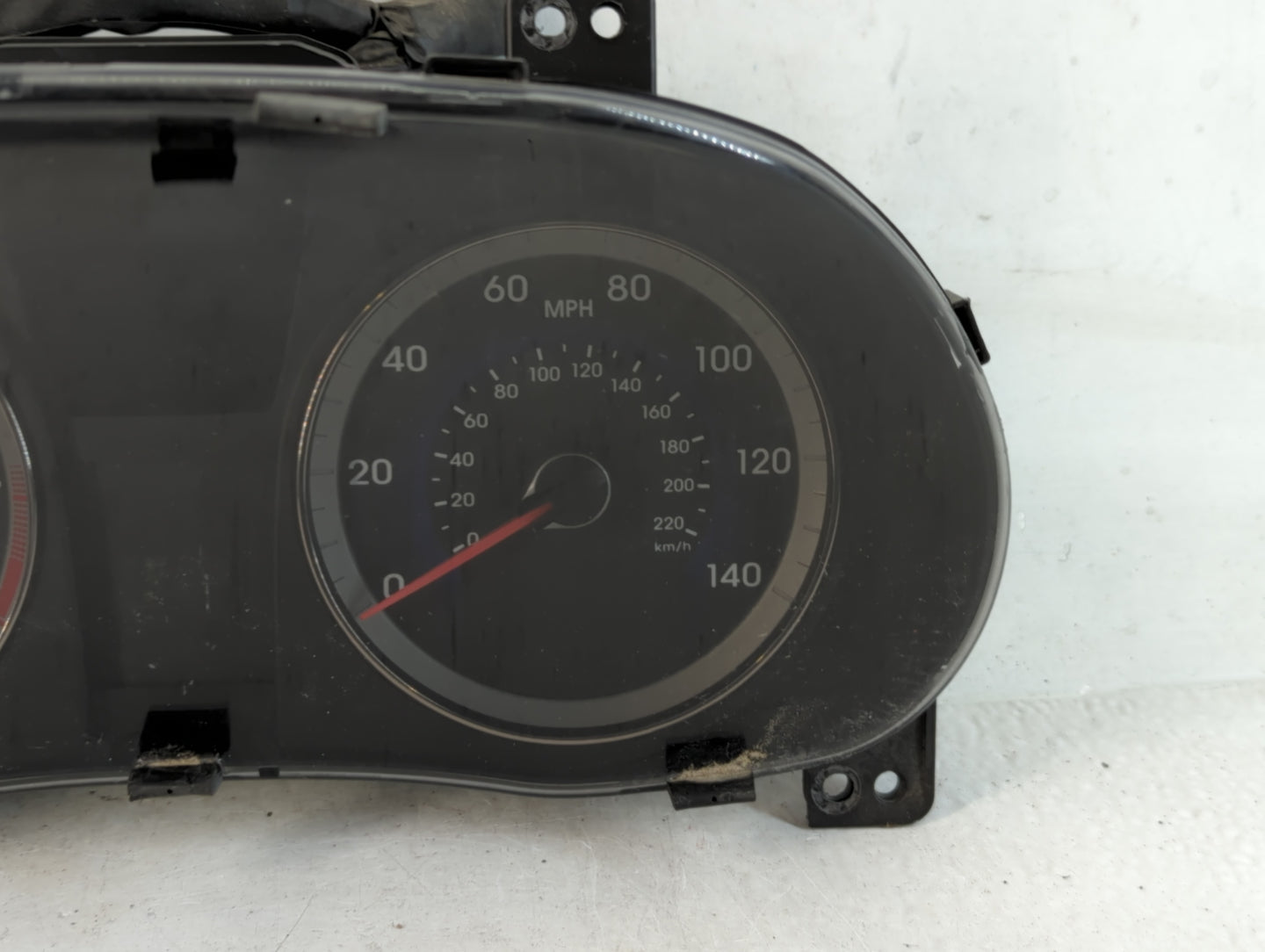 2012-2014 Hyundai Accent Instrument Cluster Speedometer Gauges P/N:94001-1R010 Fits Fits 2012 2013 2014 OEM Used Auto Parts 