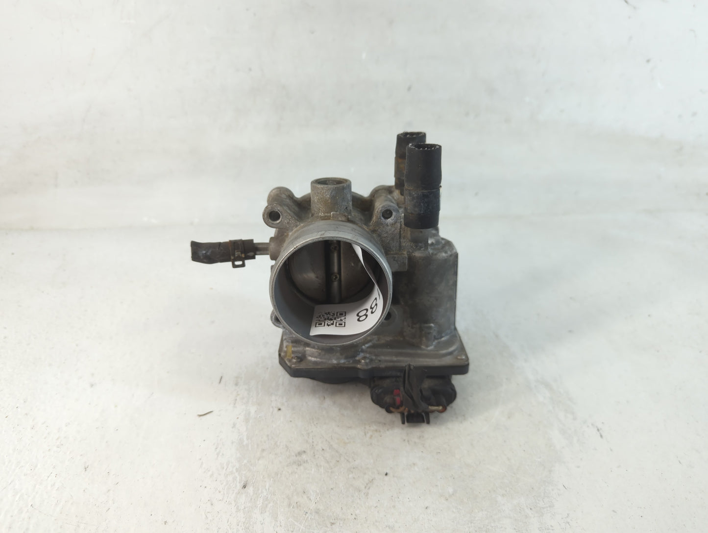 2012-2019 Hyundai Accent Throttle Body P/N:35100-2B300 Fits Fits 2012 2013 2014 2015 2016 2017 2018 2019 OEM Used Auto Parts