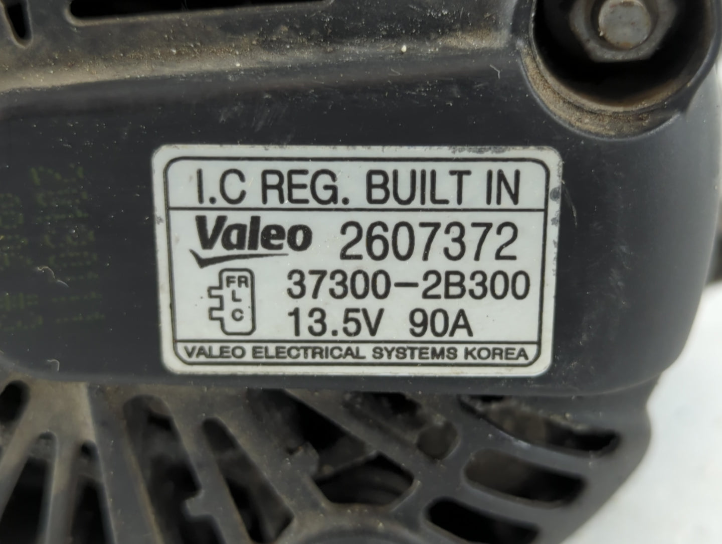 2012-2014 Hyundai Accent Alternator Replacement Generator Charging Assembly Engine OEM P/N:2607372 37300-2B300 Fits OEM Used