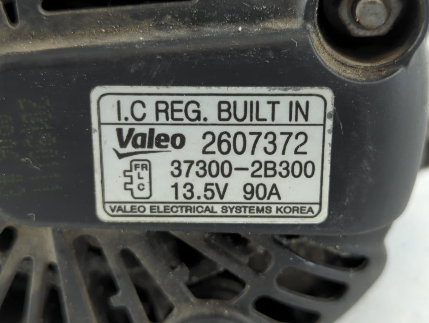 2012-2014 Hyundai Accent Alternator Replacement Generator Charging Assembly Engine OEM P/N:2607372 37300-2B300 Fits OEM Used