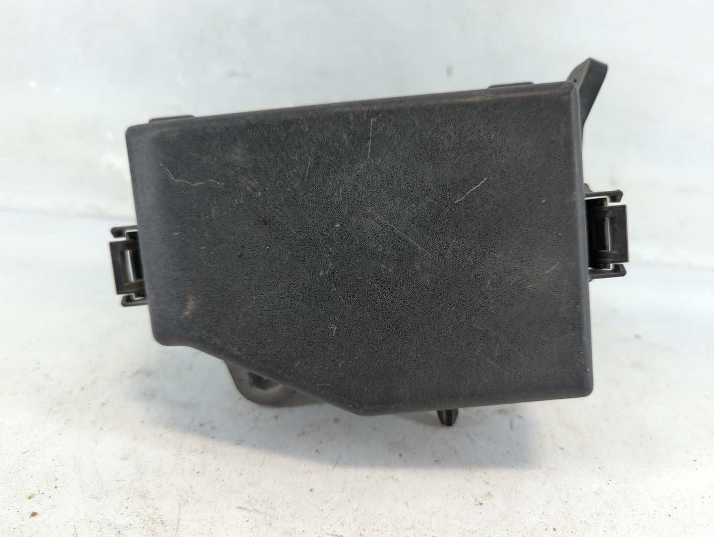2012-2013 Hyundai Accent Fusebox Fuse Box Panel Relay Module P/N:91221-1R713 Fits Fits 2012 2013 OEM Used Auto Parts - Oemus