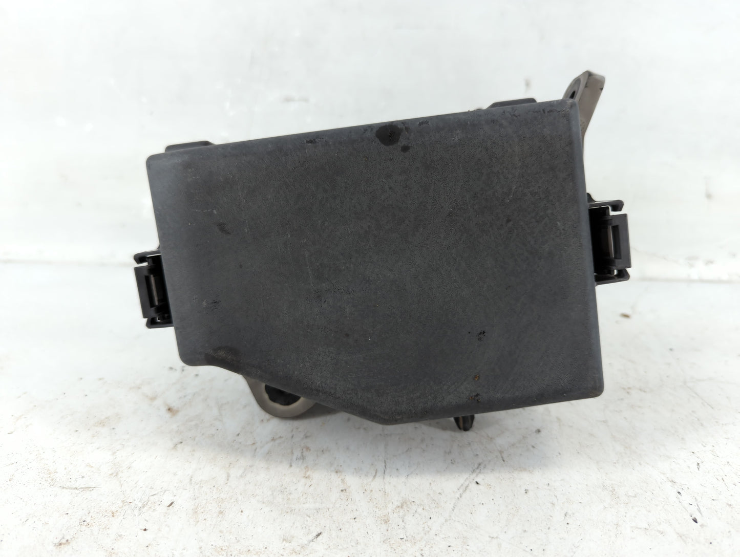 2013-2014 Hyundai Accent Fusebox Fuse Box Panel Relay Module P/N:912211R474 Fits Fits 2013 2014 OEM Used Auto Parts - Oemuse