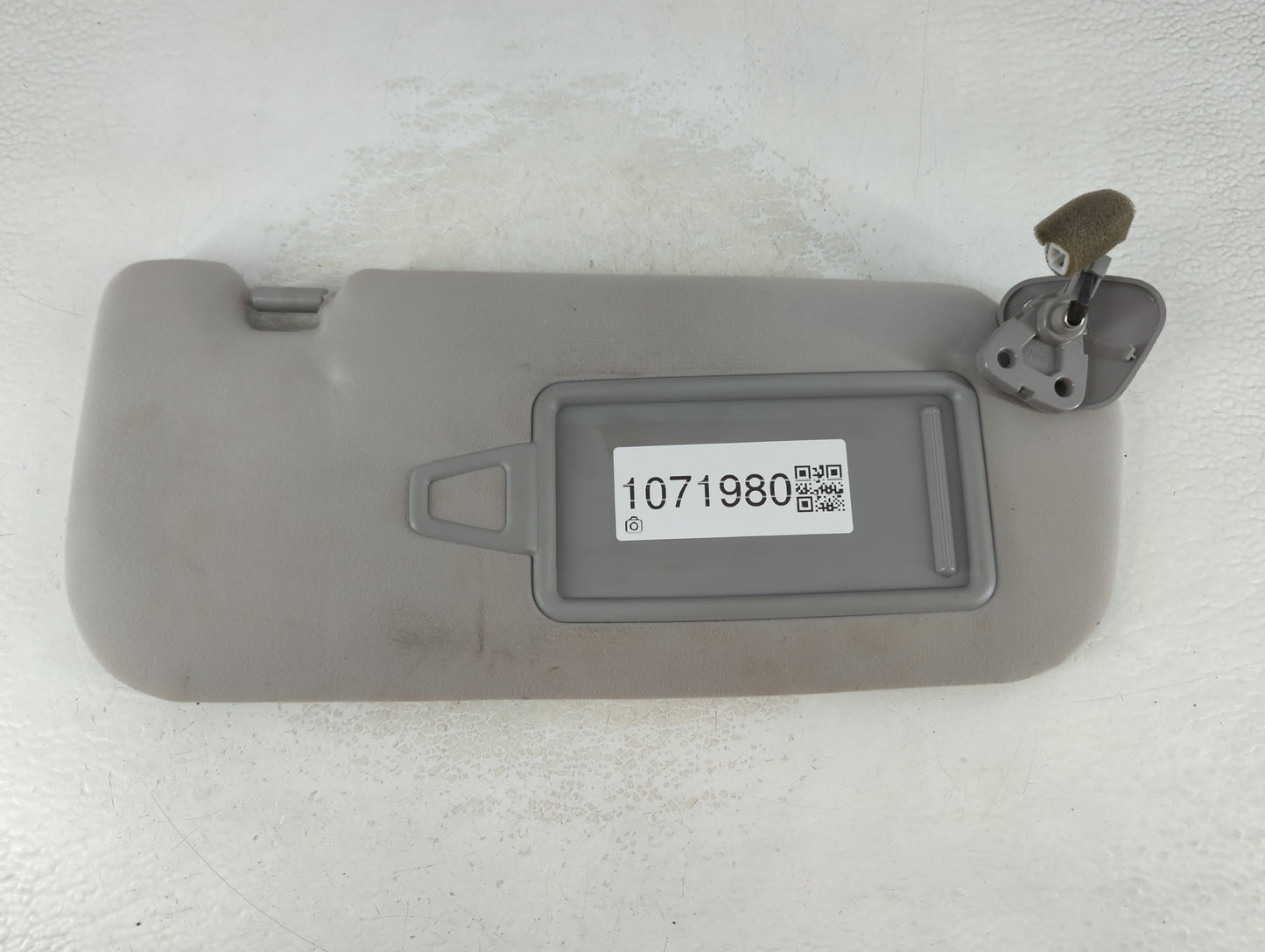 2012-2017 Hyundai Azera Sun Visor Shade Replacement Driver Left Mirror Fits Fits 2012 2013 2014 2015 2016 2017 OEM Used Auto
