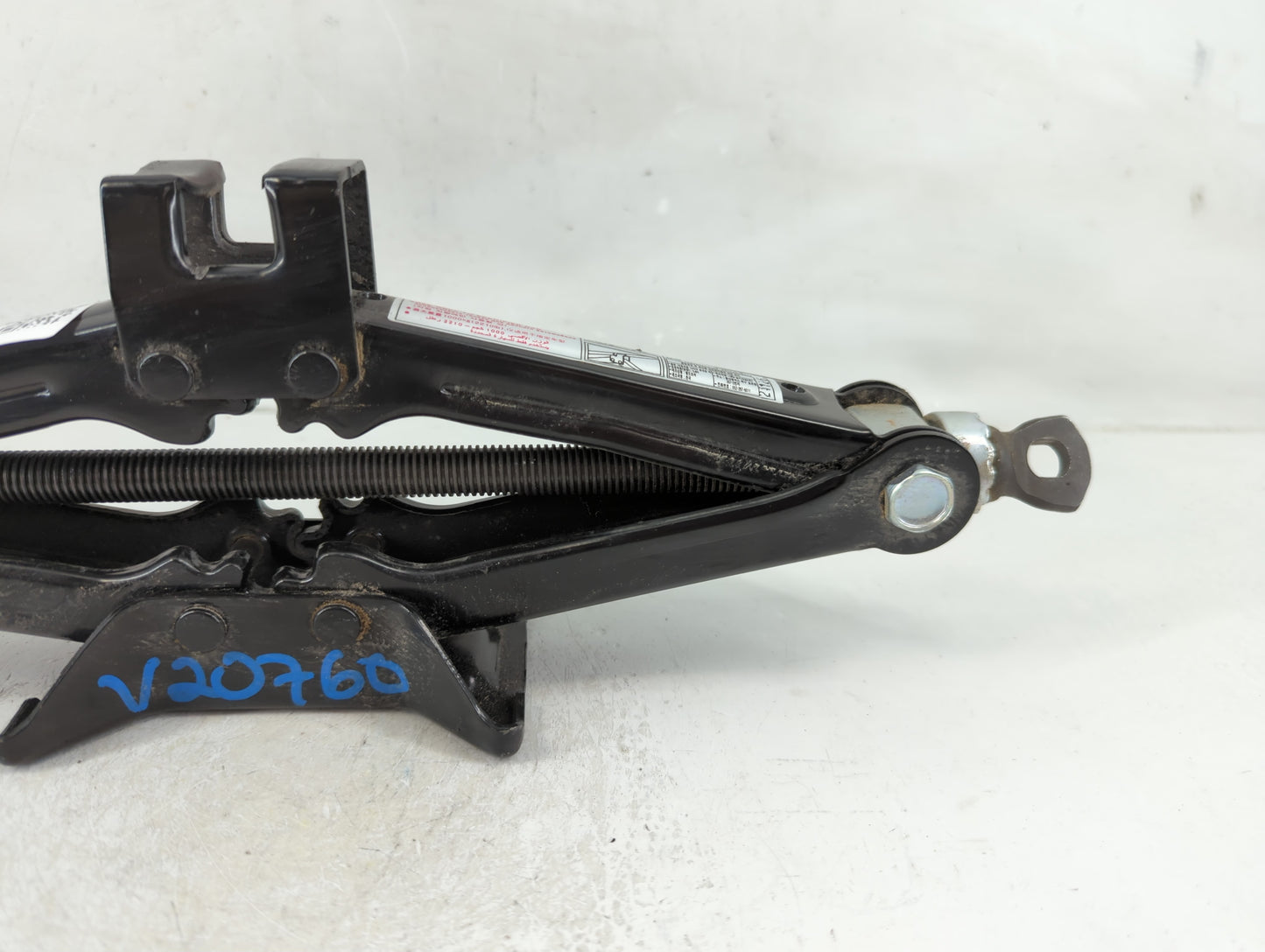 2013 Hyundai Azera Spare Scissor Car Jack 1123542 - Oemusedautoparts1.com