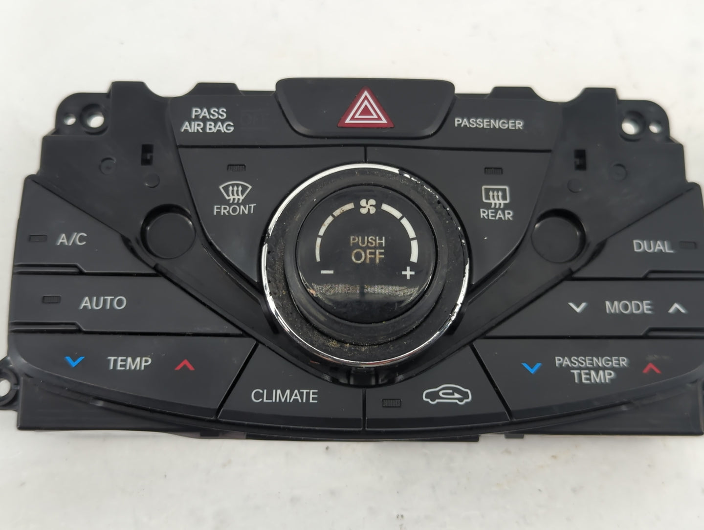 2012-2013 Hyundai Azera Climate Control Module Temperature AC/Heater Replacement Fits Fits 2012 2013 OEM Used Auto Parts - O