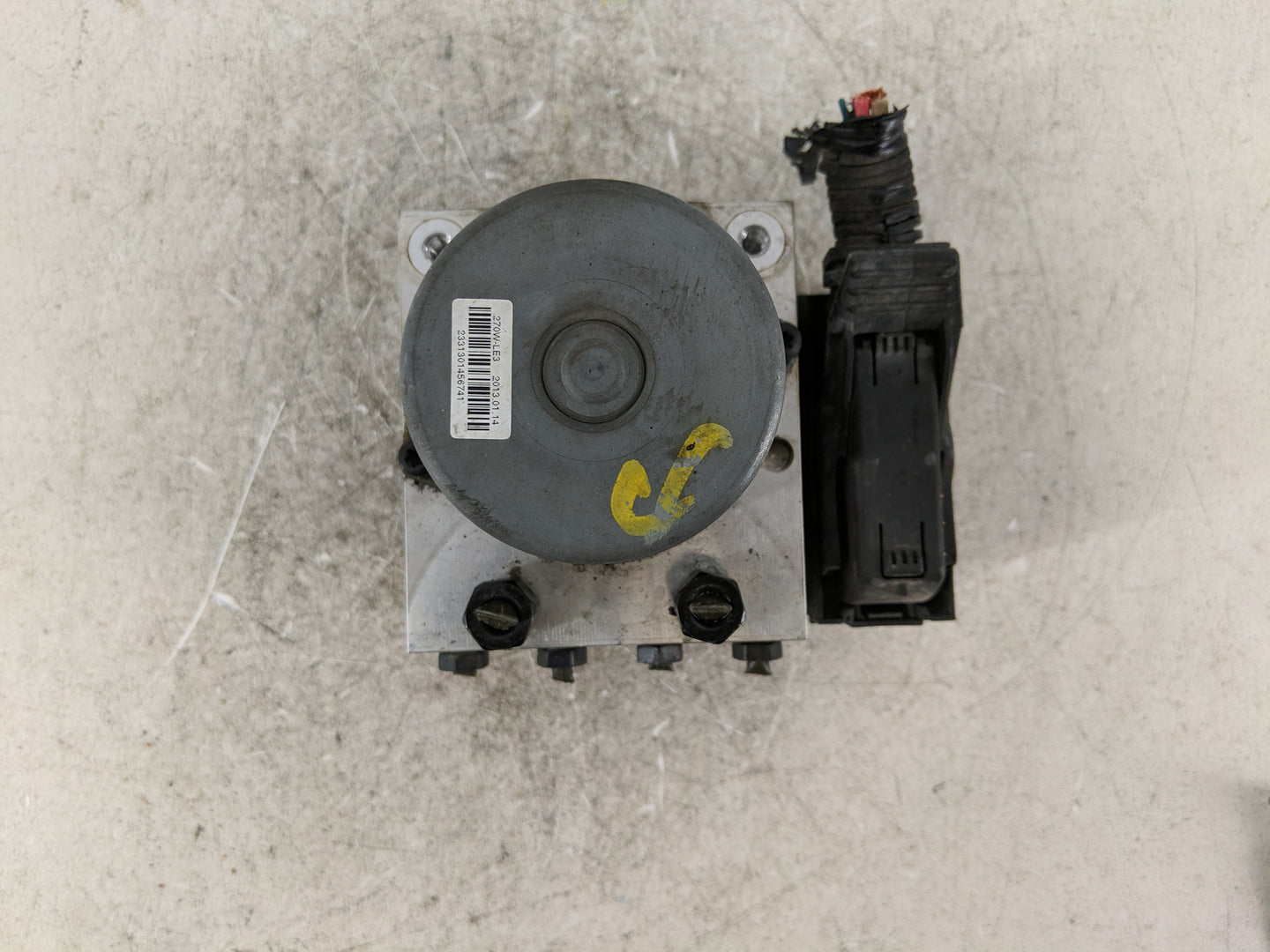 2012-2014 Hyundai Azera ABS Pump Control Module Replacement P/N:58920-3V300 BE6003F502 Fits Fits 2012 2013 2014 OEM Used Aut