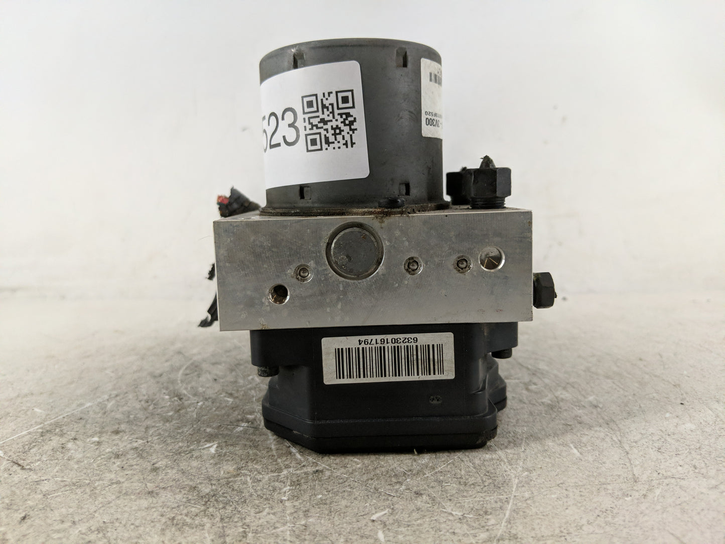 2012-2014 Hyundai Azera ABS Pump Control Module Replacement P/N:58920-3V300 BE6003F502 Fits Fits 2012 2013 2014 OEM Used Aut