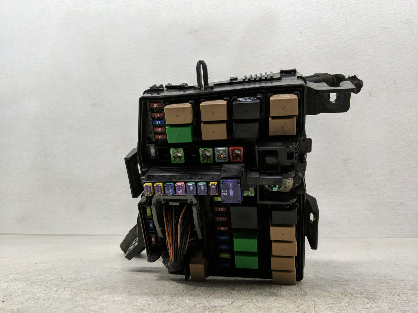 2012-2013 Hyundai Azera Fusebox Fuse Box Panel Relay Module P/N:91956-00041 91206 3V041 Fits Fits 2012 2013 OEM Used Auto Pa