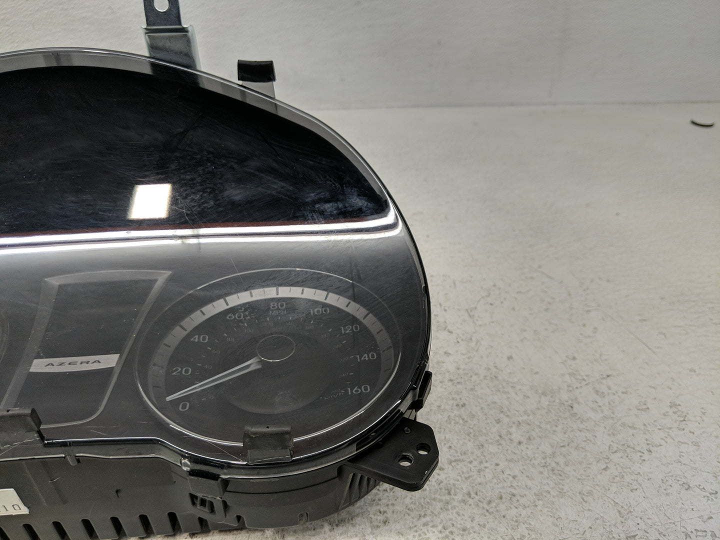 2012-2013 Hyundai Azera Instrument Cluster Speedometer Gauges P/N:94001-3V100 Fits Fits 2012 2013 OEM Used Auto Parts - Oemu
