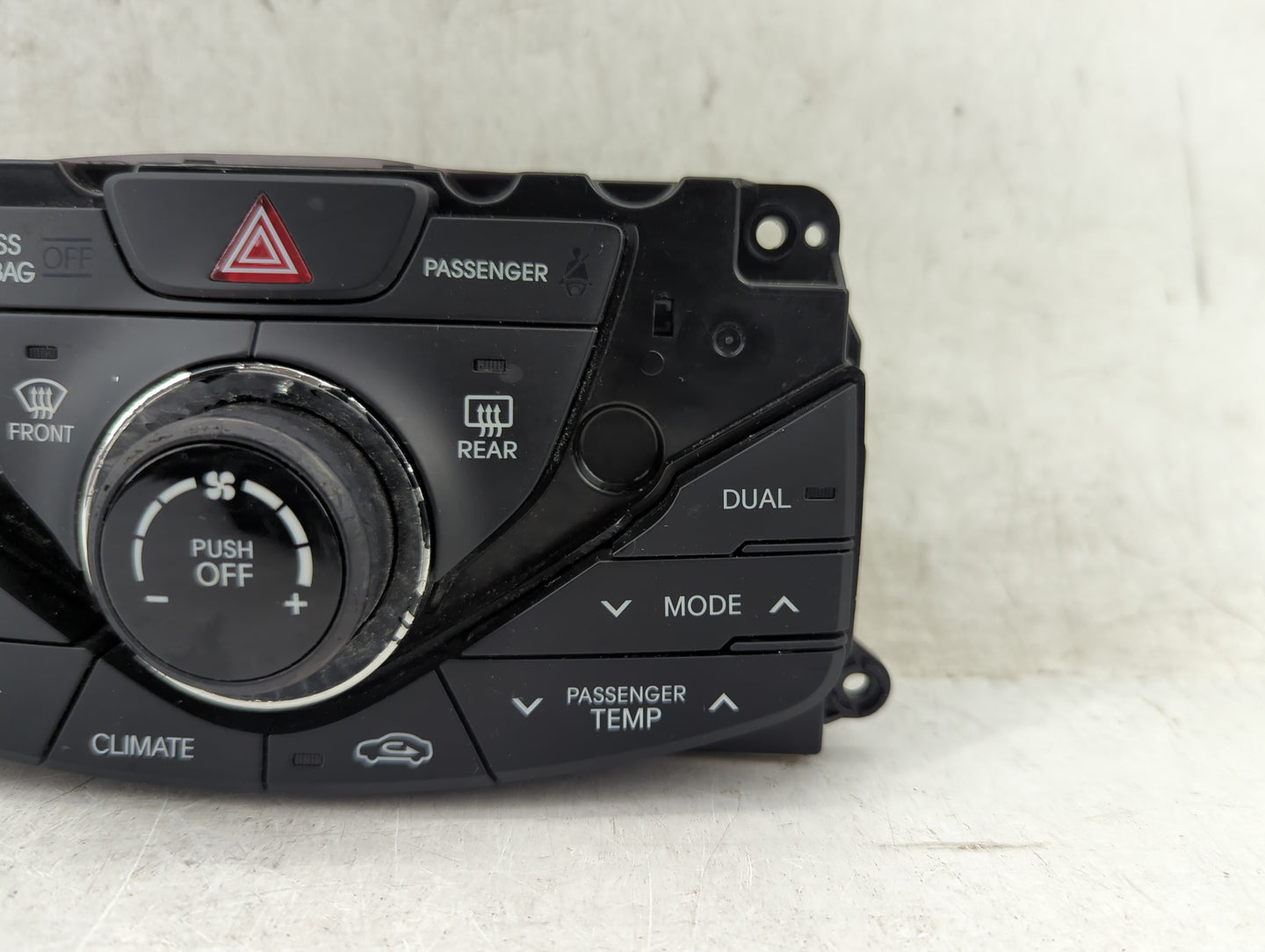 2012-2013 Hyundai Azera Climate Control Module Temperature AC/Heater Replacement P/N:97250-3V550 Fits Fits 2012 2013 OEM Use